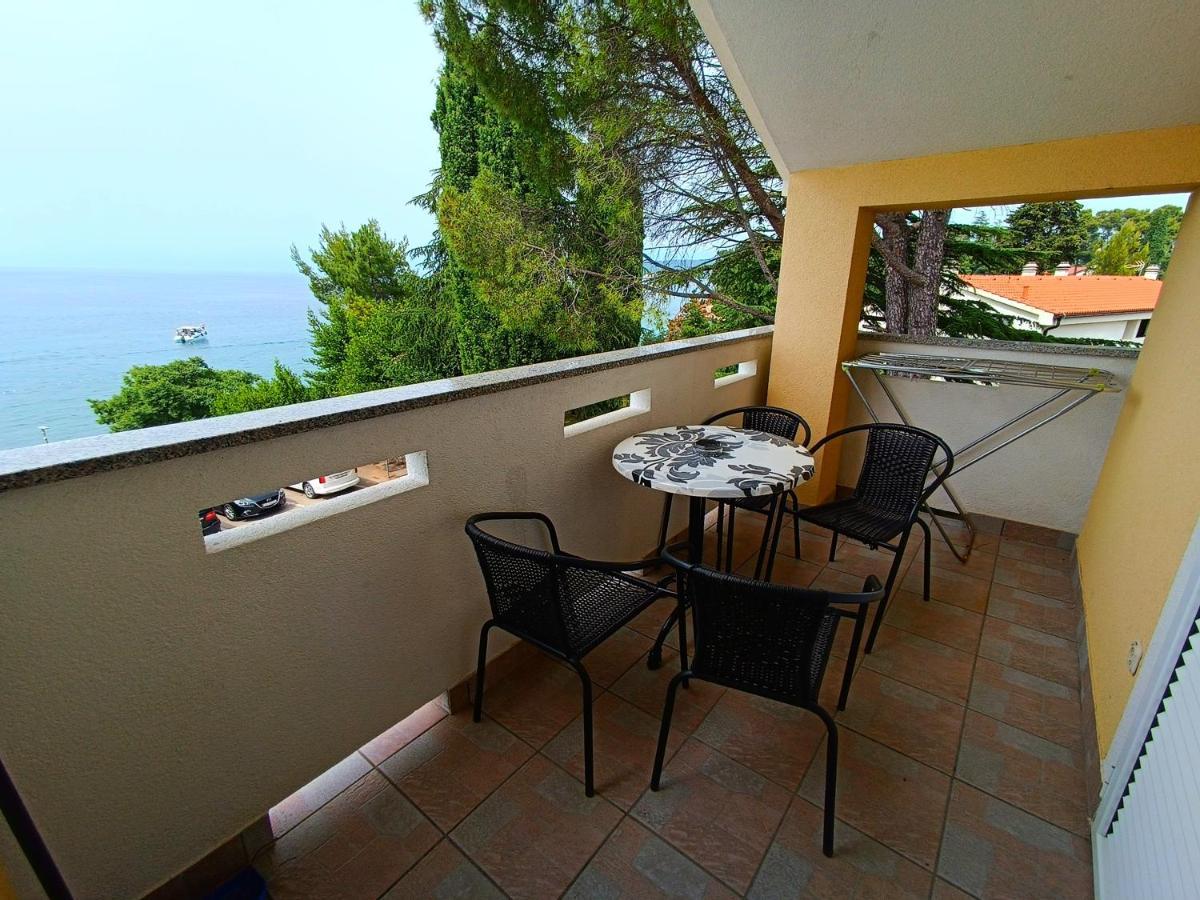 Villa Bionda Malinska Exterior photo
